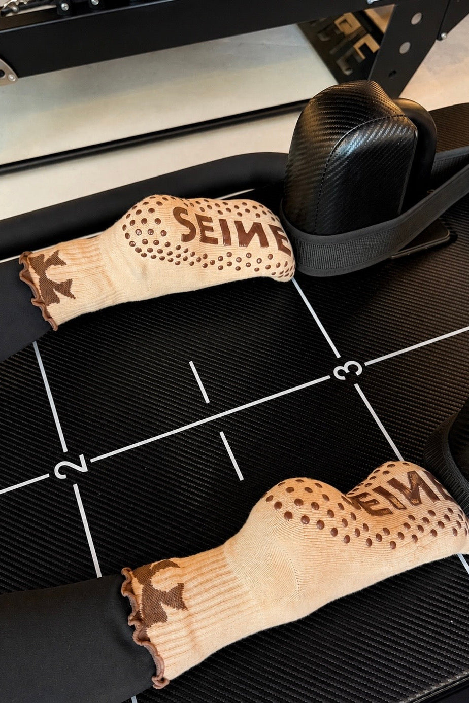 Pilates Grip Socks - Beige